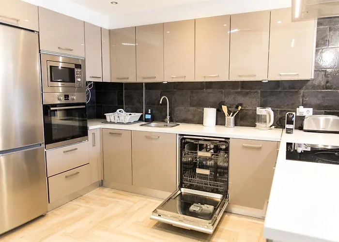 Tranquil 2br Private Heated Pool With Ocean Views & Cinema *