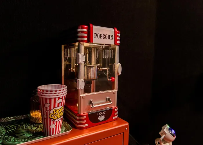 Tranquil 2br Private Heated Pool With Ocean Views & Cinema