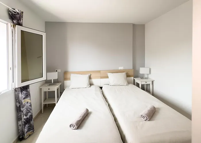 Tranquil 2br Private Heated Pool With Ocean Views & Cinema Villa *